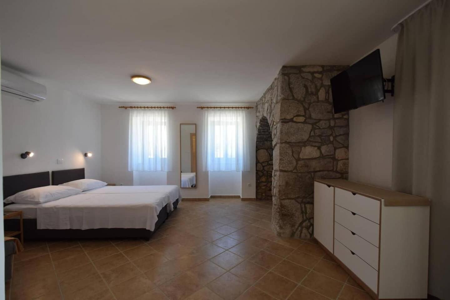 Apartments Insula Insule - Rustic & Peaceful Skrbčići Екстериор снимка