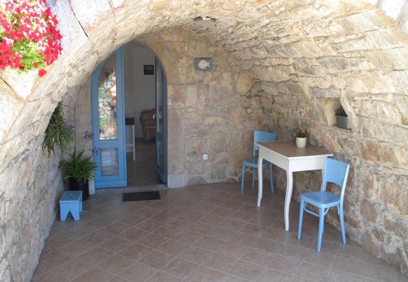 Apartments Insula Insule - Rustic & Peaceful Skrbčići Екстериор снимка